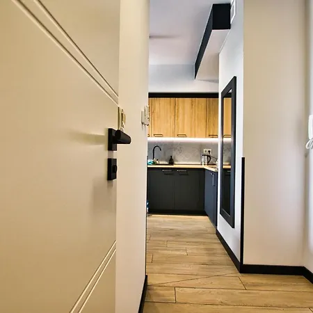 Timi By Housine * Zator