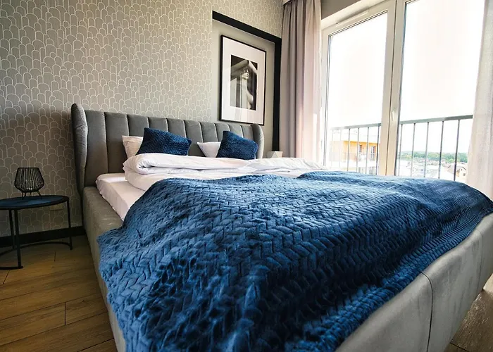 Timi By Housine Zator